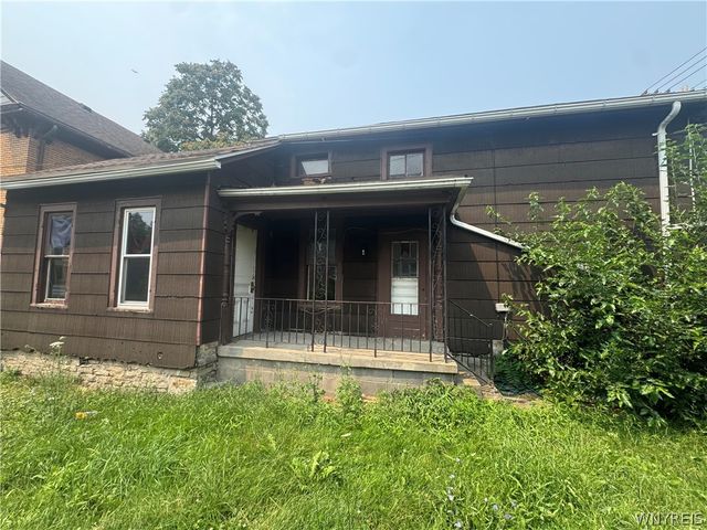 1113 South Avenue, Niagara Falls, NY 14305