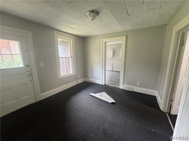 1113 South Avenue, Niagara Falls, NY 14305
