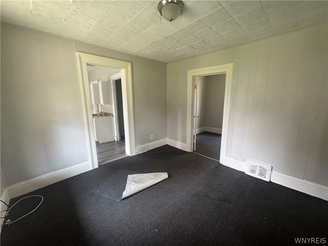 1113 South Avenue, Niagara Falls, NY 14305