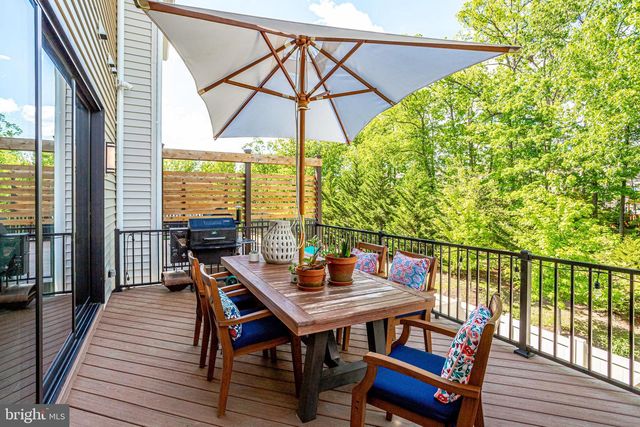 42460 MILDRED LANDING SQ, Ashburn, VA 20148