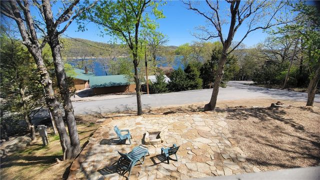 11684 Dogwood Drive, Garfield, AR 72732