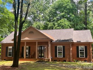7148 Powder Mill Place, Charlotte, NC 28277