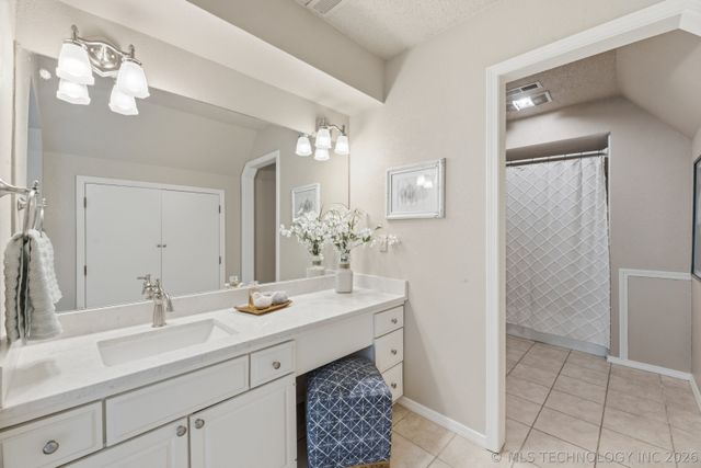 3716 E 82nd Place, Tulsa, OK 74137