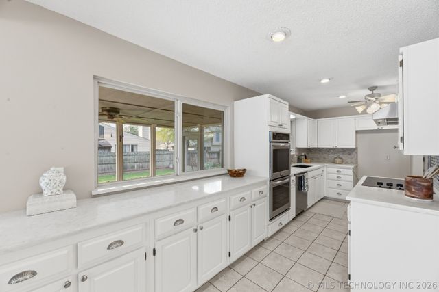 3716 E 82nd Place, Tulsa, OK 74137