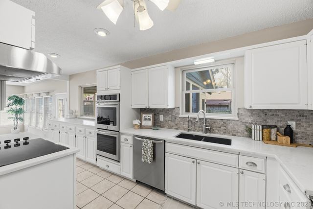 3716 E 82nd Place, Tulsa, OK 74137