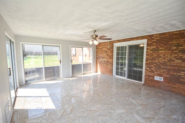 107 Driftway Place, Spartanburg, SC 29301