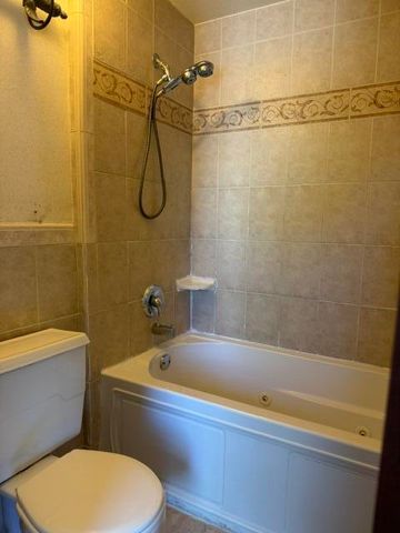 4044 SW 67th Terrace 7, Davie, FL 33314