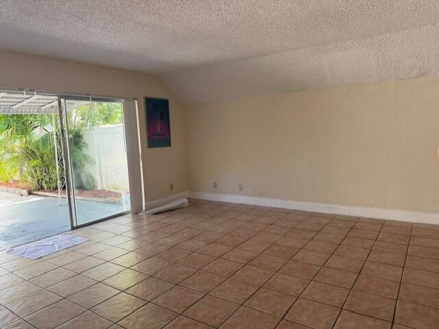 4044 SW 67th Terrace 7, Davie, FL 33314