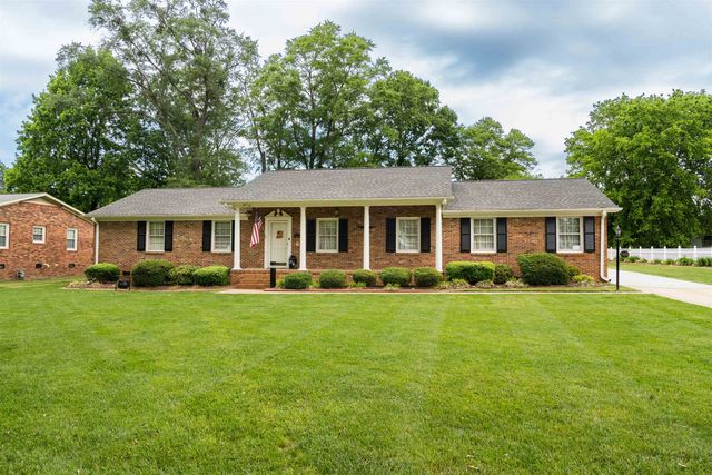 108 Ridgeway Road, Spartanburg, SC 29301