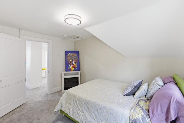 2330 N Hubbard STREET, Milwaukee, WI 53212