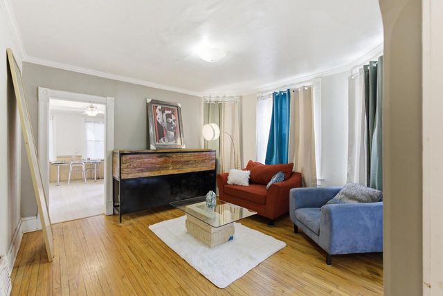 2330 N Hubbard STREET, Milwaukee, WI 53212