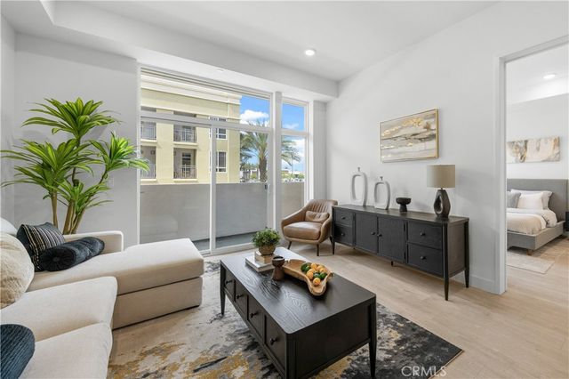 168 S Monterey Street 502, Alhambra, CA 91801