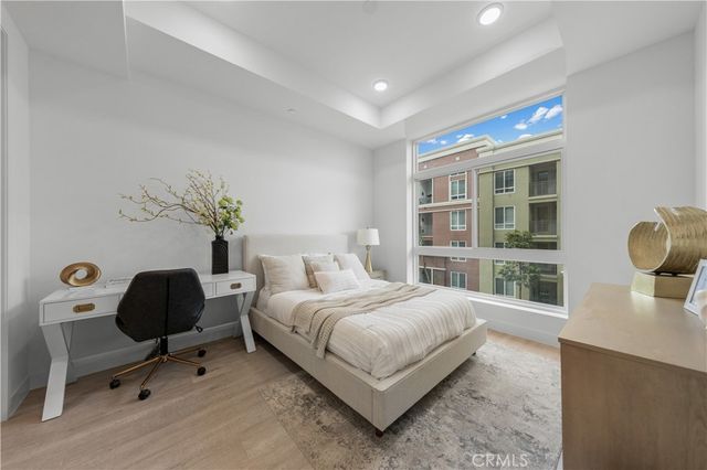 168 S Monterey Street 502, Alhambra, CA 91801