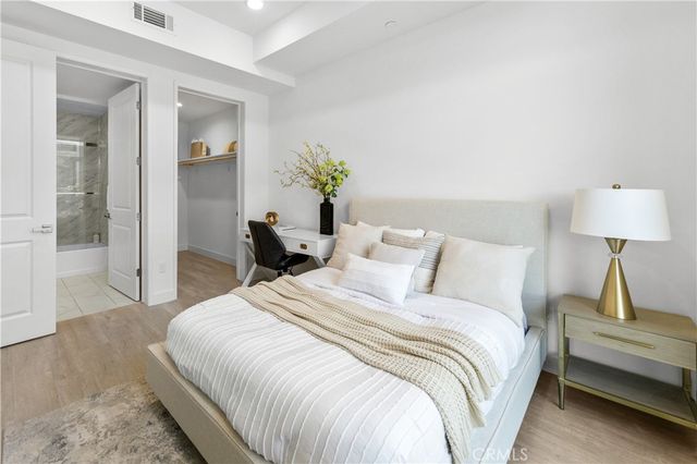 168 S Monterey Street 502, Alhambra, CA 91801