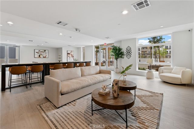 168 S Monterey Street 502, Alhambra, CA 91801