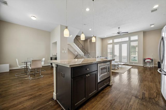 4220 Dickson Street, Houston, TX 77007
