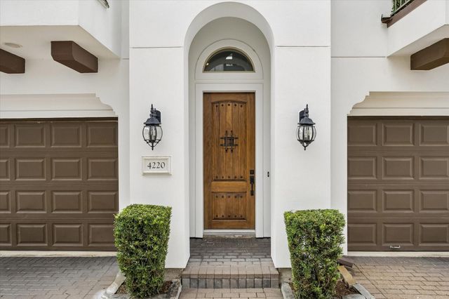 4220 Dickson Street, Houston, TX 77007