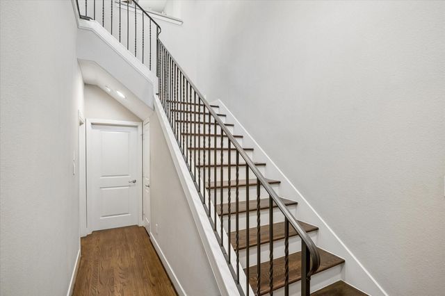 4220 Dickson Street, Houston, TX 77007