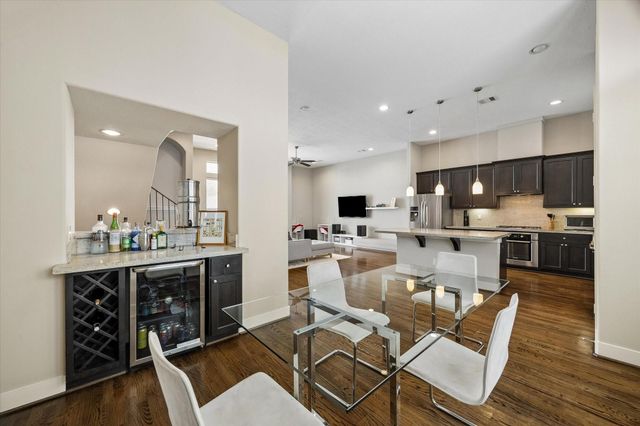 4220 Dickson Street, Houston, TX 77007