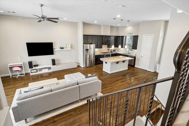 4220 Dickson Street, Houston, TX 77007