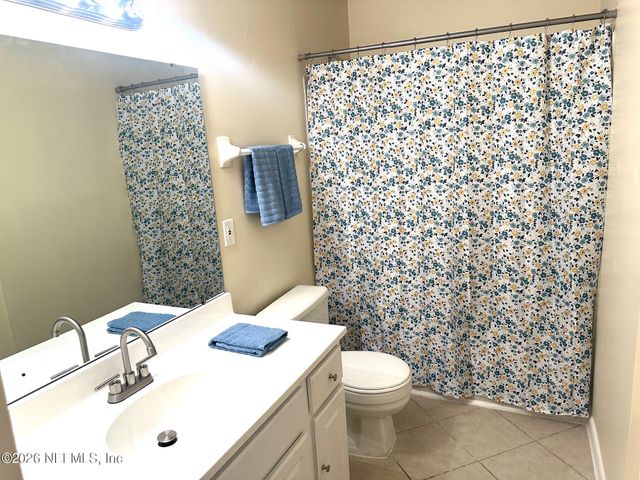 12171 BEACH Boulevard 703, Jacksonville, FL 32246