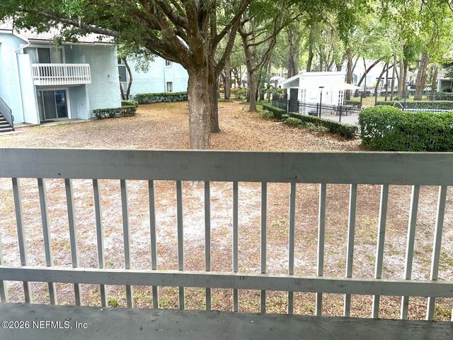 12171 BEACH Boulevard 703, Jacksonville, FL 32246