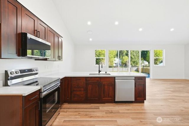 44421 Pine Road, Gold Bar, WA 98251