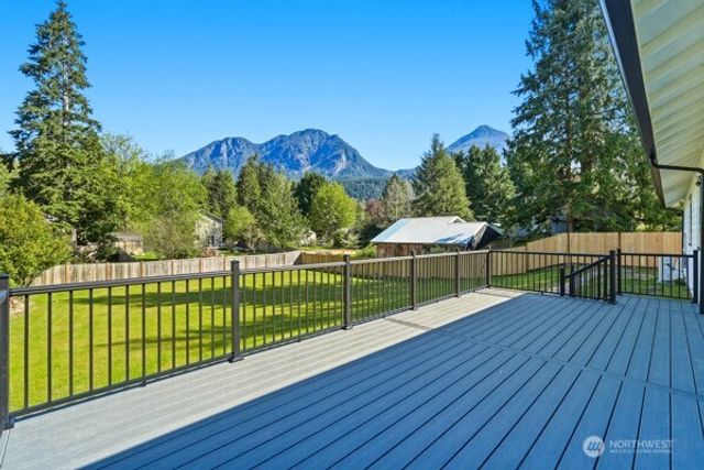 44421 Pine Road, Gold Bar, WA 98251