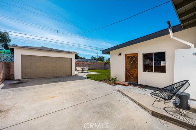 6102 Charlwood Street, Lakewood, CA 90713
