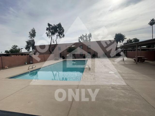 330 S Beck Avenue 104, Tempe, AZ 85281