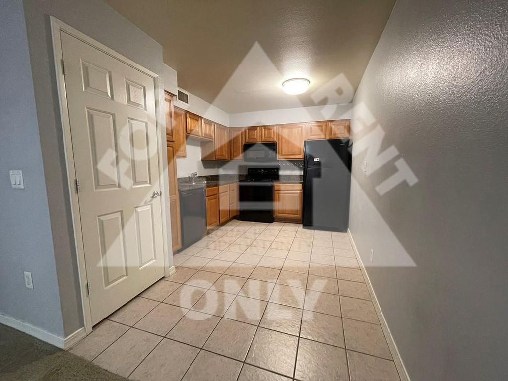 330 S Beck Avenue 104, Tempe, AZ 85281