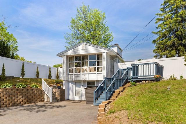 117 Pearl St, Lawrence, MA 01841