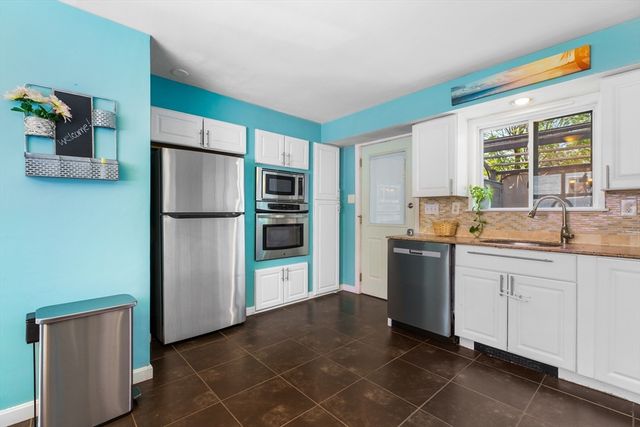 117 Pearl St, Lawrence, MA 01841