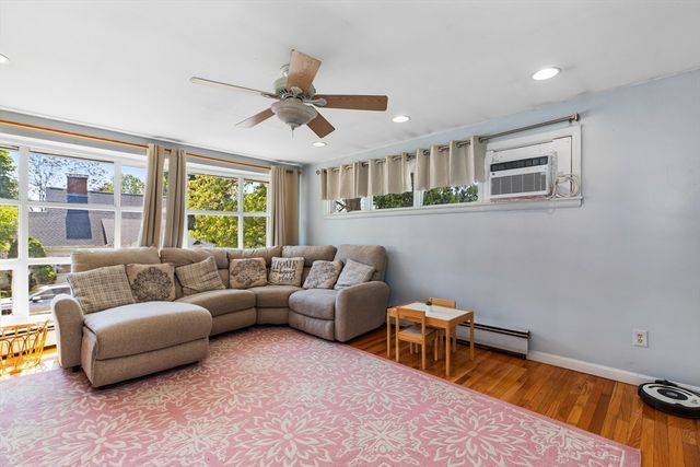 117 Pearl St, Lawrence, MA 01841