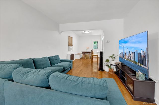 1808 Hering Avenue, Bronx, NY 10461
