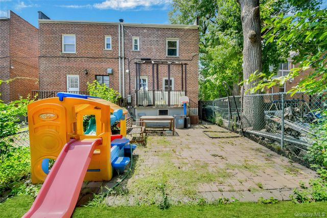 1808 Hering Avenue, Bronx, NY 10461