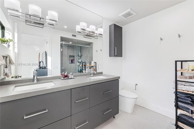 640 Fernwood Rd, Key Biscayne, FL 33149