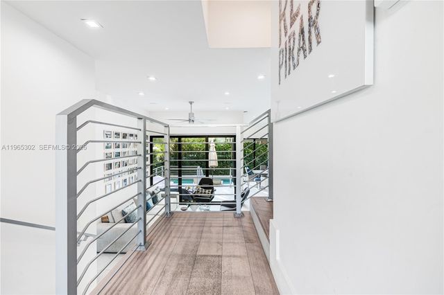 640 Fernwood Rd, Key Biscayne, FL 33149