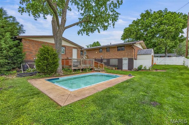 710 Peace Haven Drive, St Louis, MO 63125