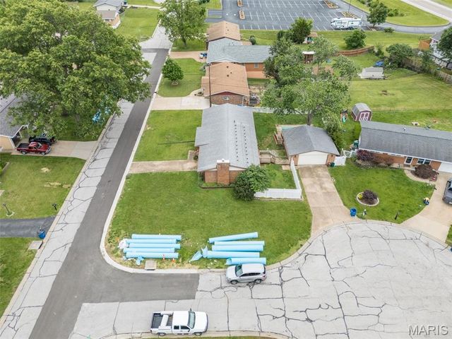 710 Peace Haven Drive, St Louis, MO 63125