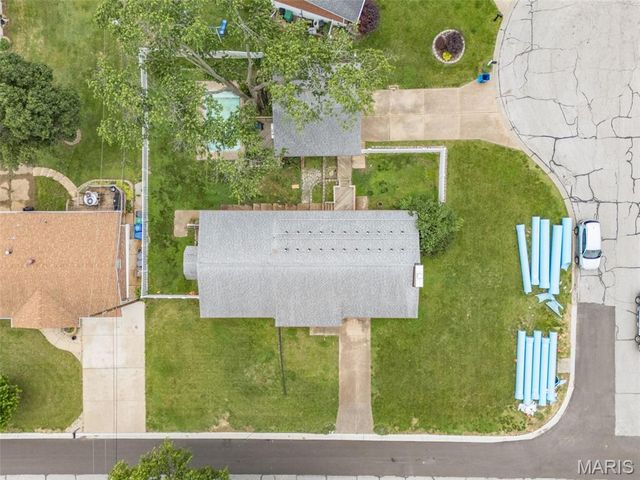 710 Peace Haven Drive, St Louis, MO 63125
