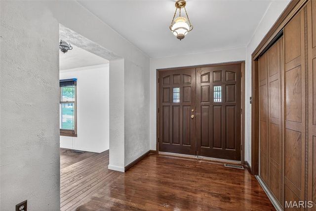 710 Peace Haven Drive, St Louis, MO 63125