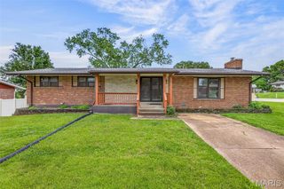 710 Peace Haven Drive, St Louis, MO 63125