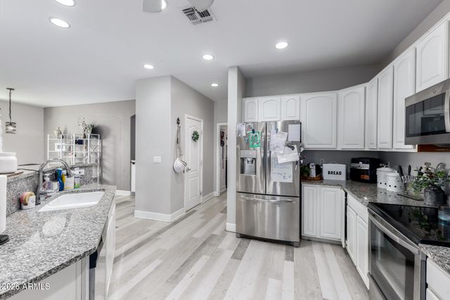 17375 W BUCKHORN Trail, Surprise, AZ 85387