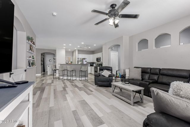 17375 W BUCKHORN Trail, Surprise, AZ 85387