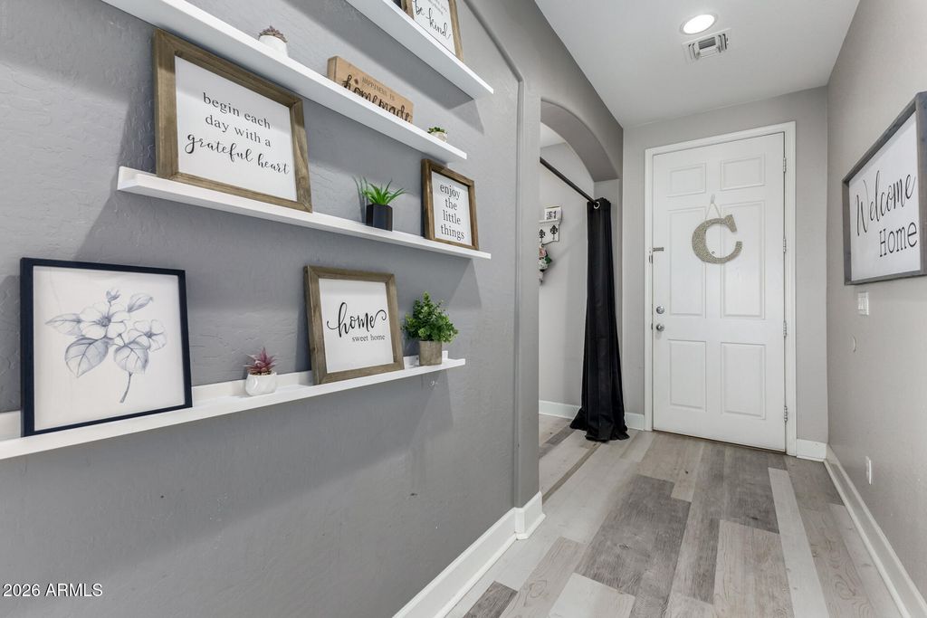 17375 W BUCKHORN Trail, Surprise, AZ 85387