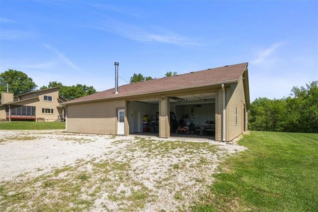805 E 319th Street, Drexel, MO 64742