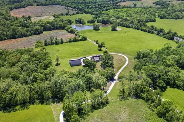 805 E 319th Street, Drexel, MO 64742