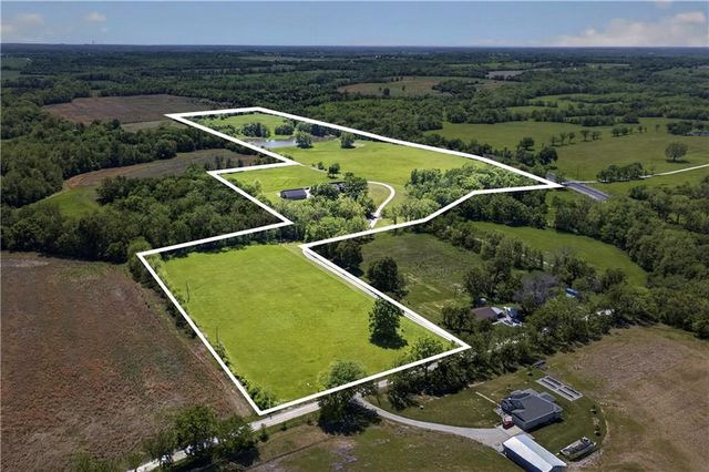 805 E 319th Street, Drexel, MO 64742