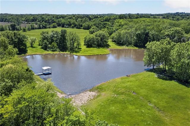 805 E 319th Street, Drexel, MO 64742